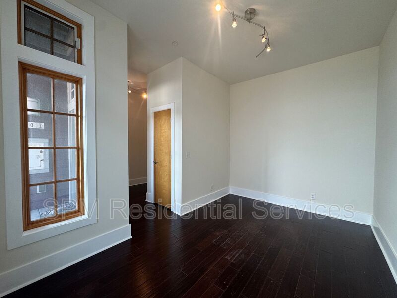 Downtown Wilmington - Within Walking Distance of Riverwalk, Gated Community, Washer & Dryer Included property image