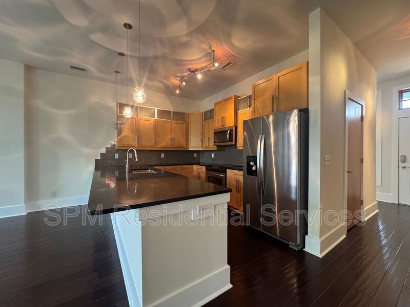 Downtown Wilmington - Within Walking Distance of Riverwalk, Gated Community, Washer & Dryer Included property image