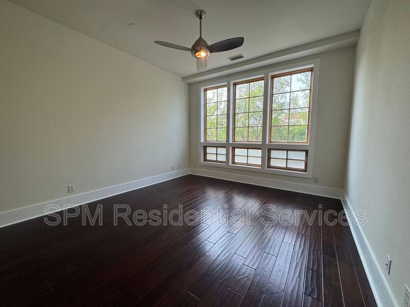 Downtown Wilmington - Within Walking Distance of Riverwalk, Gated Community, Washer & Dryer Included property image
