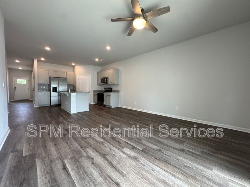 Grayson Park Duets - Community Pool, Washer & Dryer Included, Fenced in Backyard property image