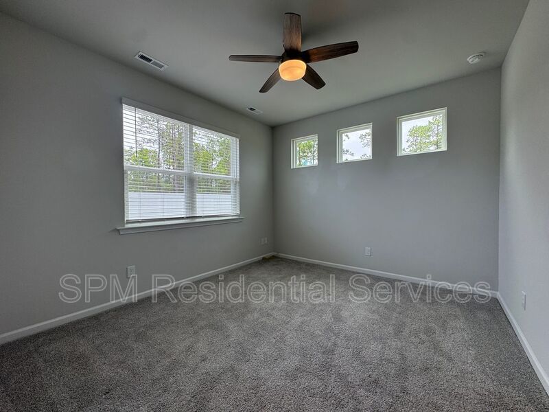 Grayson Park Duets - Community Pool, Washer & Dryer Included, Fenced in Backyard property image