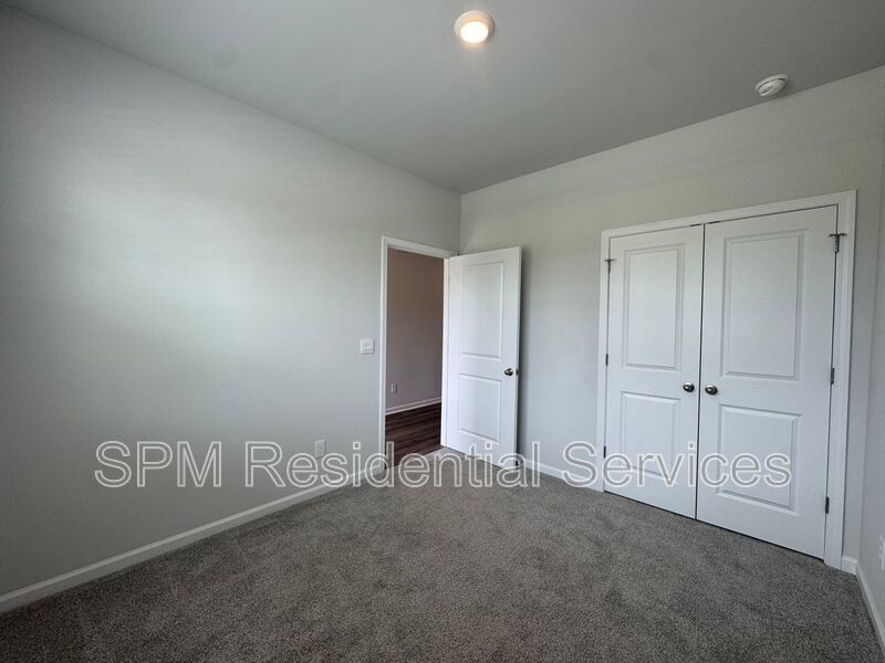 Grayson Park Duets - Community Pool, Washer & Dryer Included, Fenced in Backyard property image