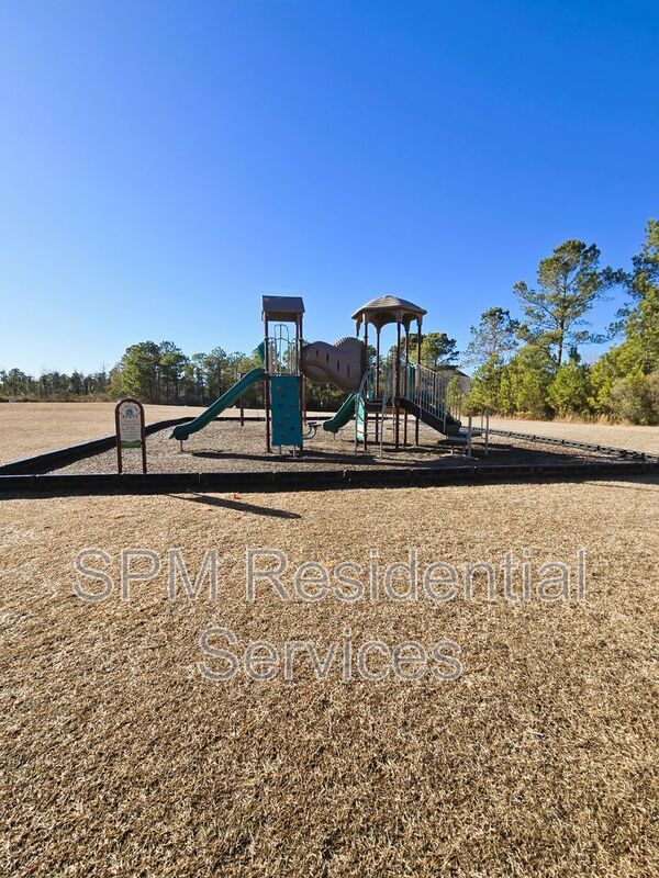 Grayson Park Duets - Community Pool, Washer & Dryer Included, Fenced in Backyard property image
