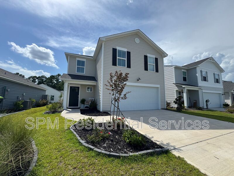 Brookfield Branch - Two Car Garage, Washer & Dryer Included, Covered back patio property image