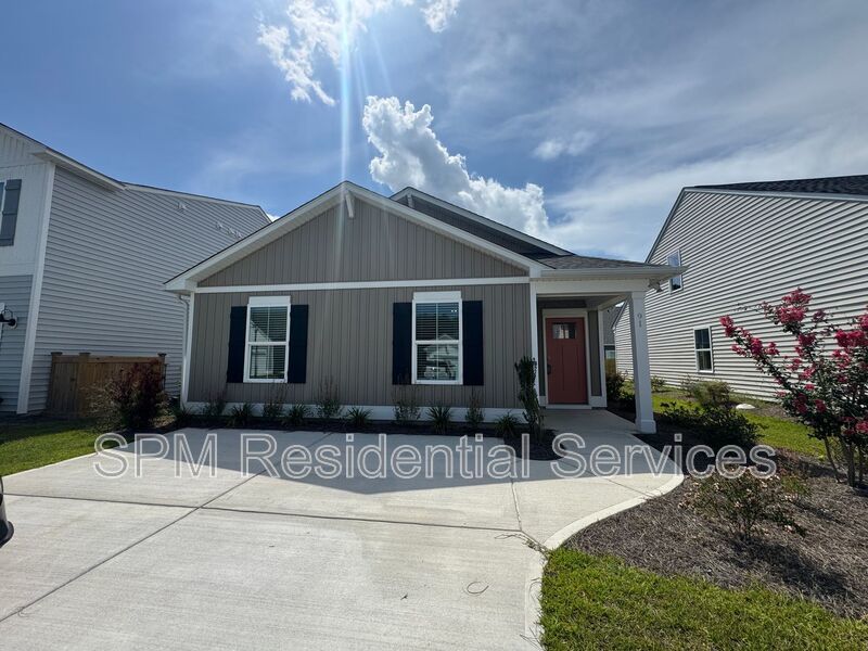 Brookfield Branch - Open Concept, Fenced in Backyard, Washer & Dryer Included property image