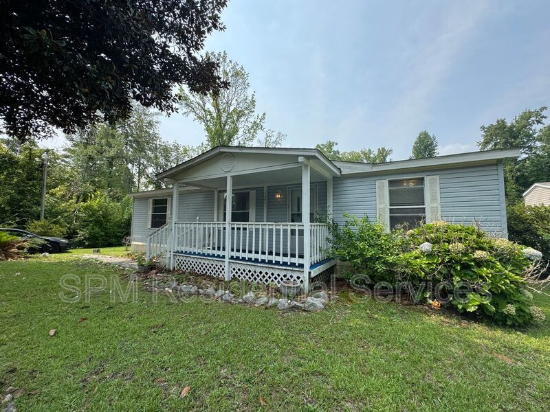 Leland - Large Backyard, Carport, Washer & Dryer Included property image