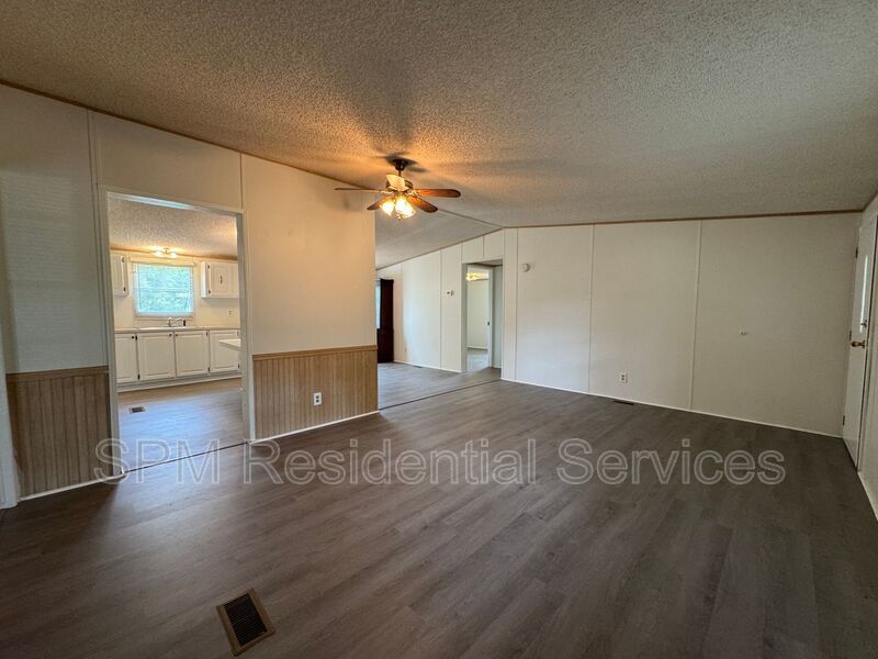 Leland - Large Backyard, Carport, Washer & Dryer Included property image
