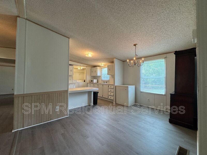 Leland - Large Backyard, Carport, Washer & Dryer Included property image
