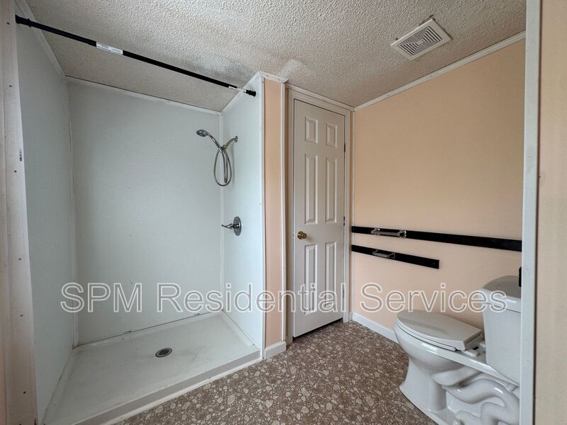Leland - Large Backyard, Carport, Washer & Dryer Included property image