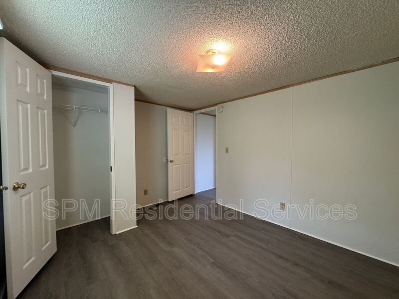Leland - Large Backyard, Carport, Washer & Dryer Included property image
