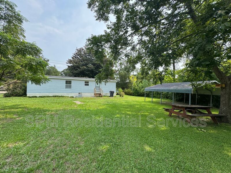 Leland - Large Backyard, Carport, Washer & Dryer Included property image