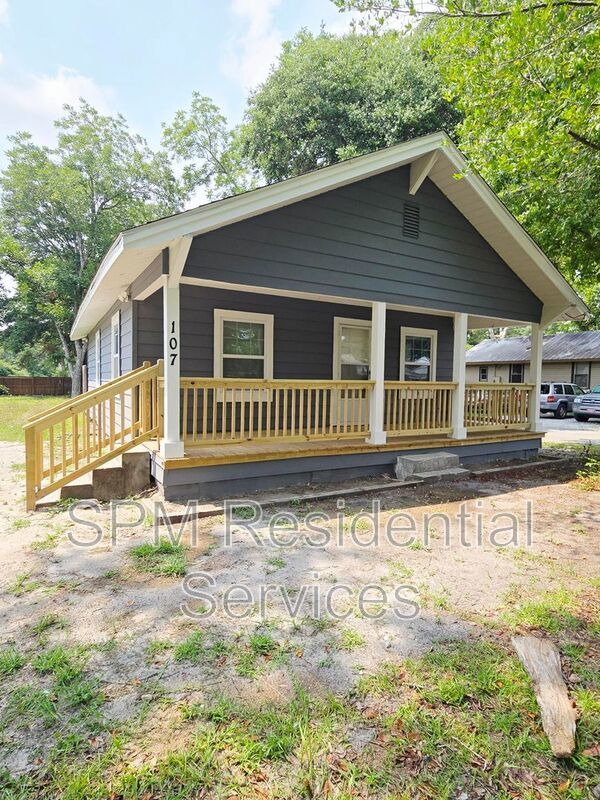 Close to UNCW and Wrightsville Beach, Parcel fenced in backyard property image