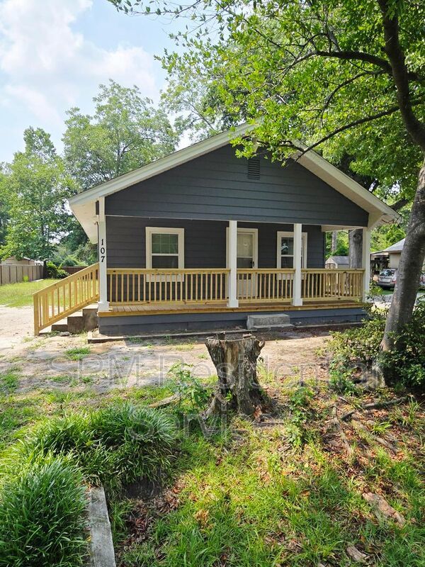 Close to UNCW and Wrightsville Beach, Parcel fenced in backyard property image