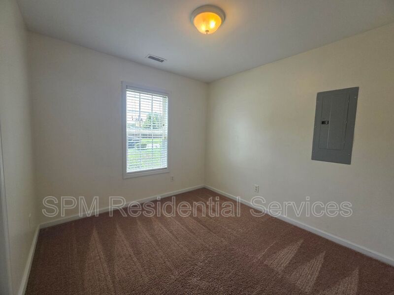 3 Bedroom - Pet Friendly - Big Yard property image