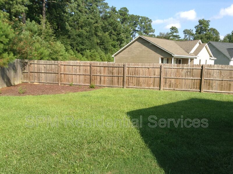 3 Bedroom - Pet Friendly - Big Yard property image