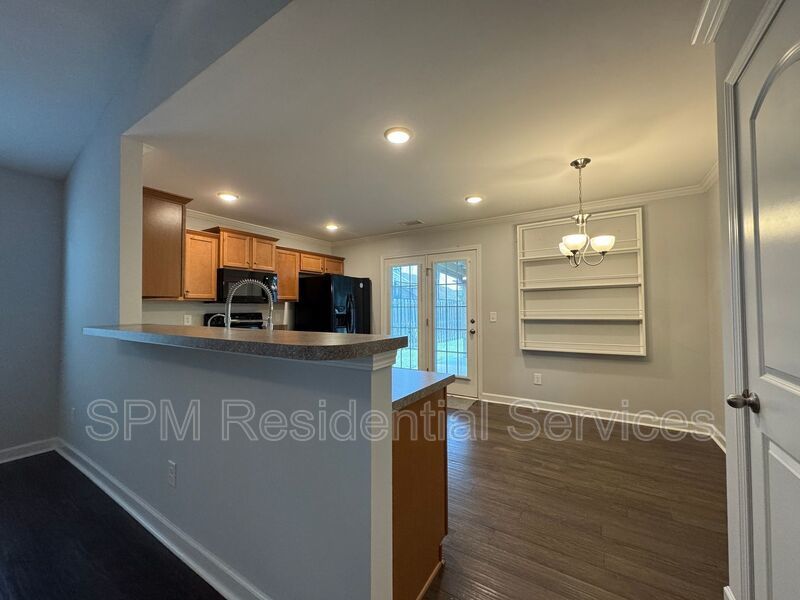 Windsor Park - Community Pool, Washer & Dryer Included, Fenced In Backyard property image