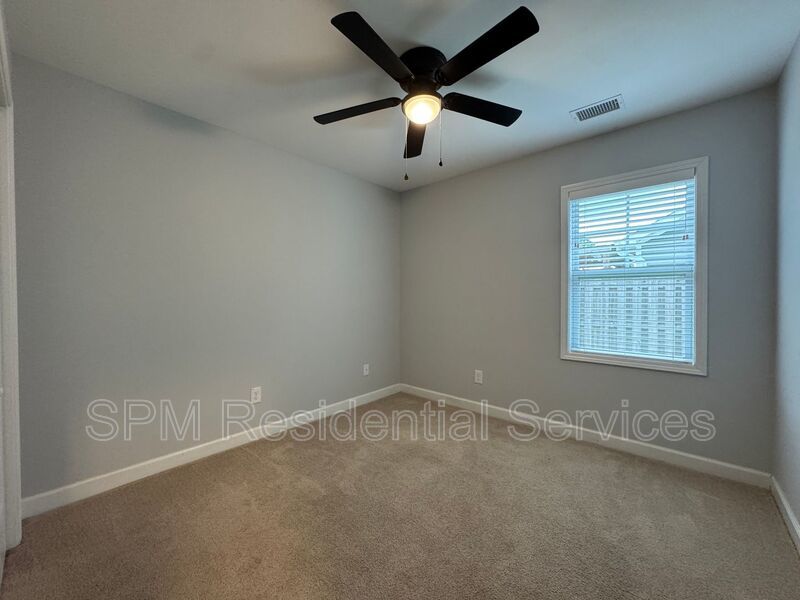 Windsor Park - Community Pool, Washer & Dryer Included, Fenced In Backyard property image