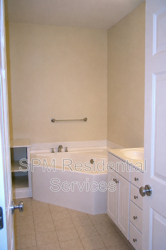 Community Pools, Pickle Ball, Basketball, Playground, Tennis court, and so much more. property image