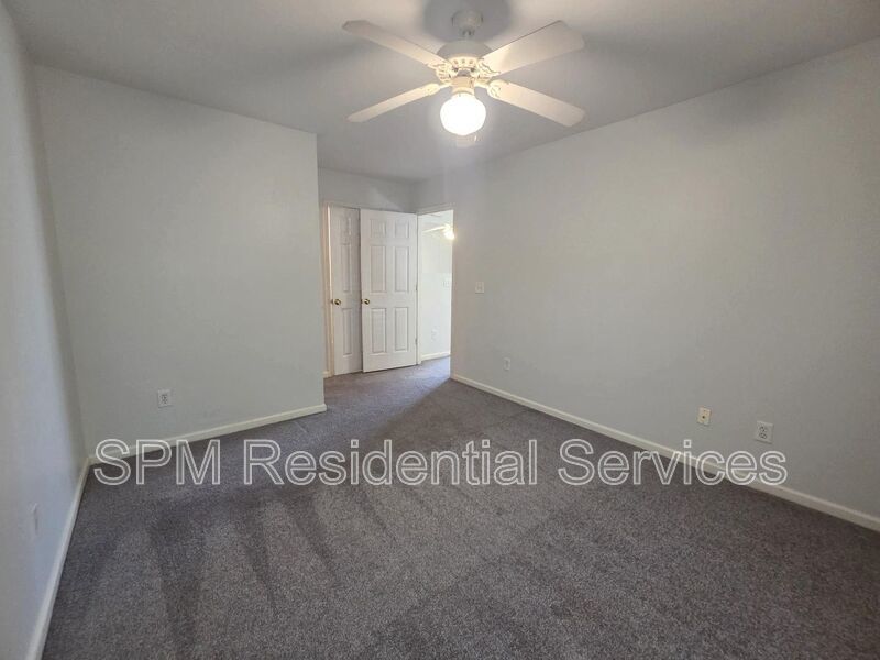 2 Bedroom townhome, midtown (1/2 Month FREE Rent) property image