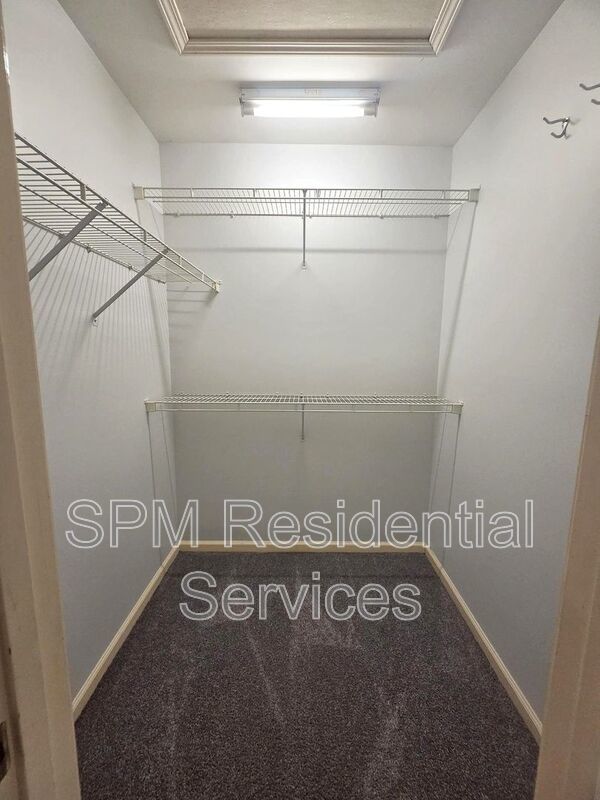 2 Bedroom townhome, midtown (1/2 Month FREE Rent) property image