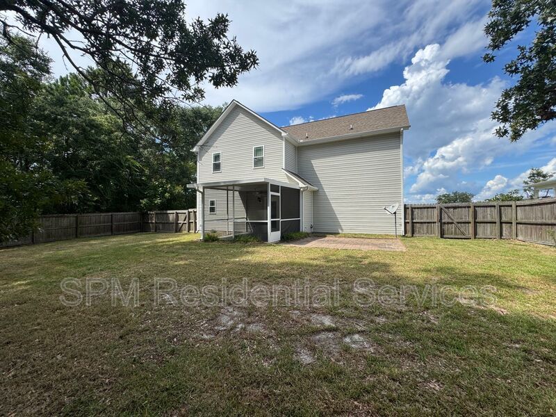 Quiet Neighborhood in Sneads Ferry, Community Dock and Playground, gated community. property image