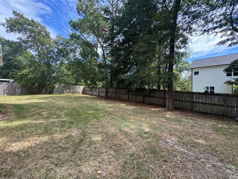 Quiet Neighborhood in Sneads Ferry, Community Dock and Playground, gated community. property image