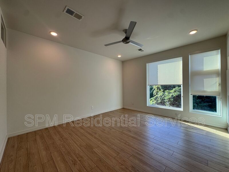 2nd Floor Castle Street, Close to CFCC property image